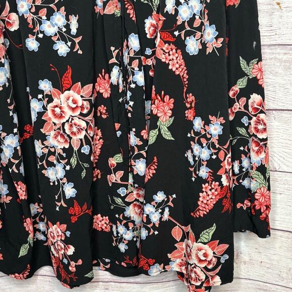 Lane Bryant Long Sleeve Flowy Multicolored Floral Blouse Top Size 26/28 Plus - Picture 10 of 11